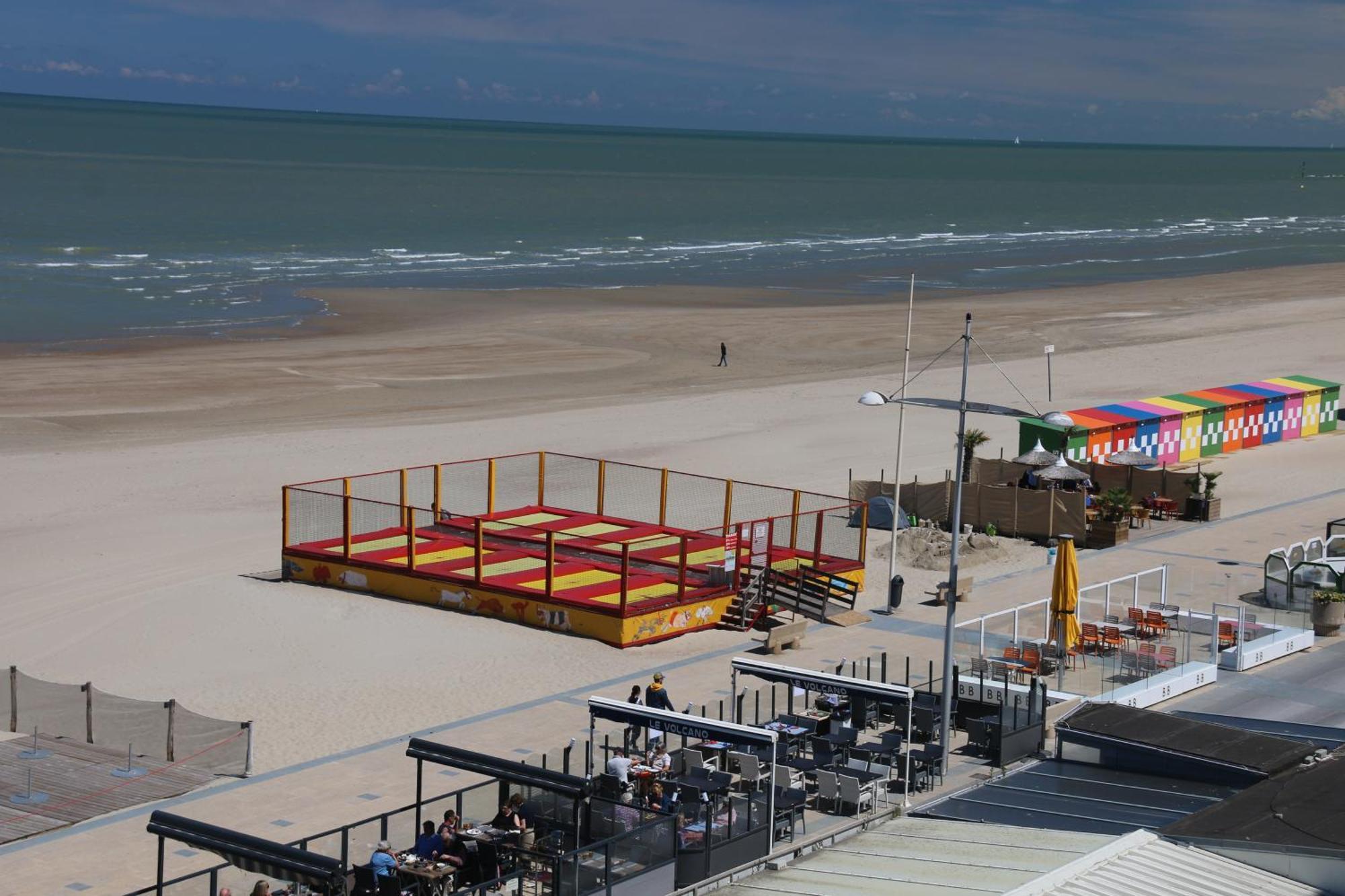Grande Chambre Dans Loft A Deux Pas De La Plage Dunkirk Exterior foto