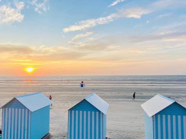 Grande Chambre Dans Loft A Deux Pas De La Plage Dunkirk Exterior foto